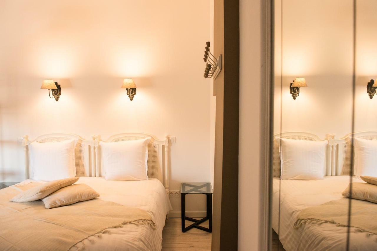 Les Suites Du 17 Aigues-Mortes Exterior foto